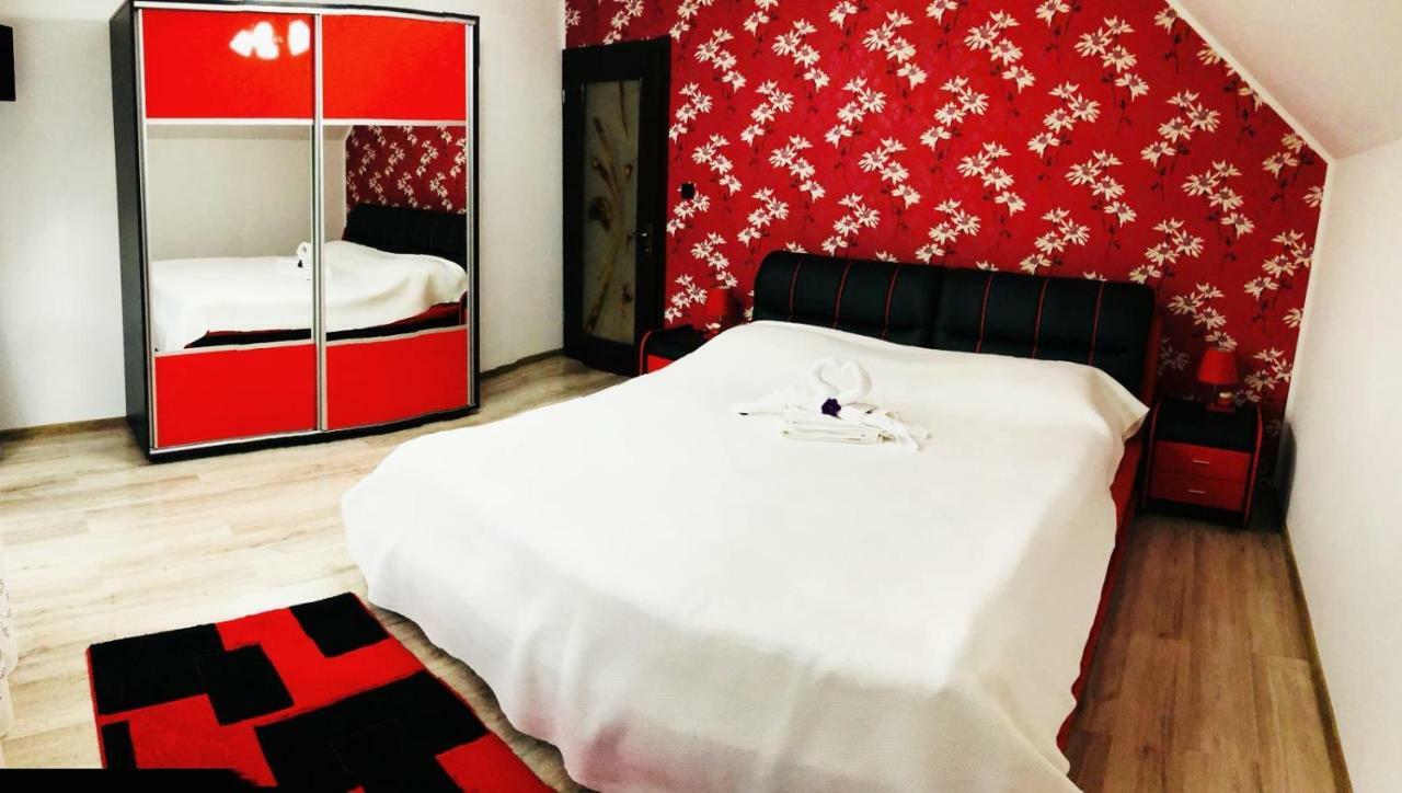 Hotel Ika House Poiana Mărului Exteriér fotografie